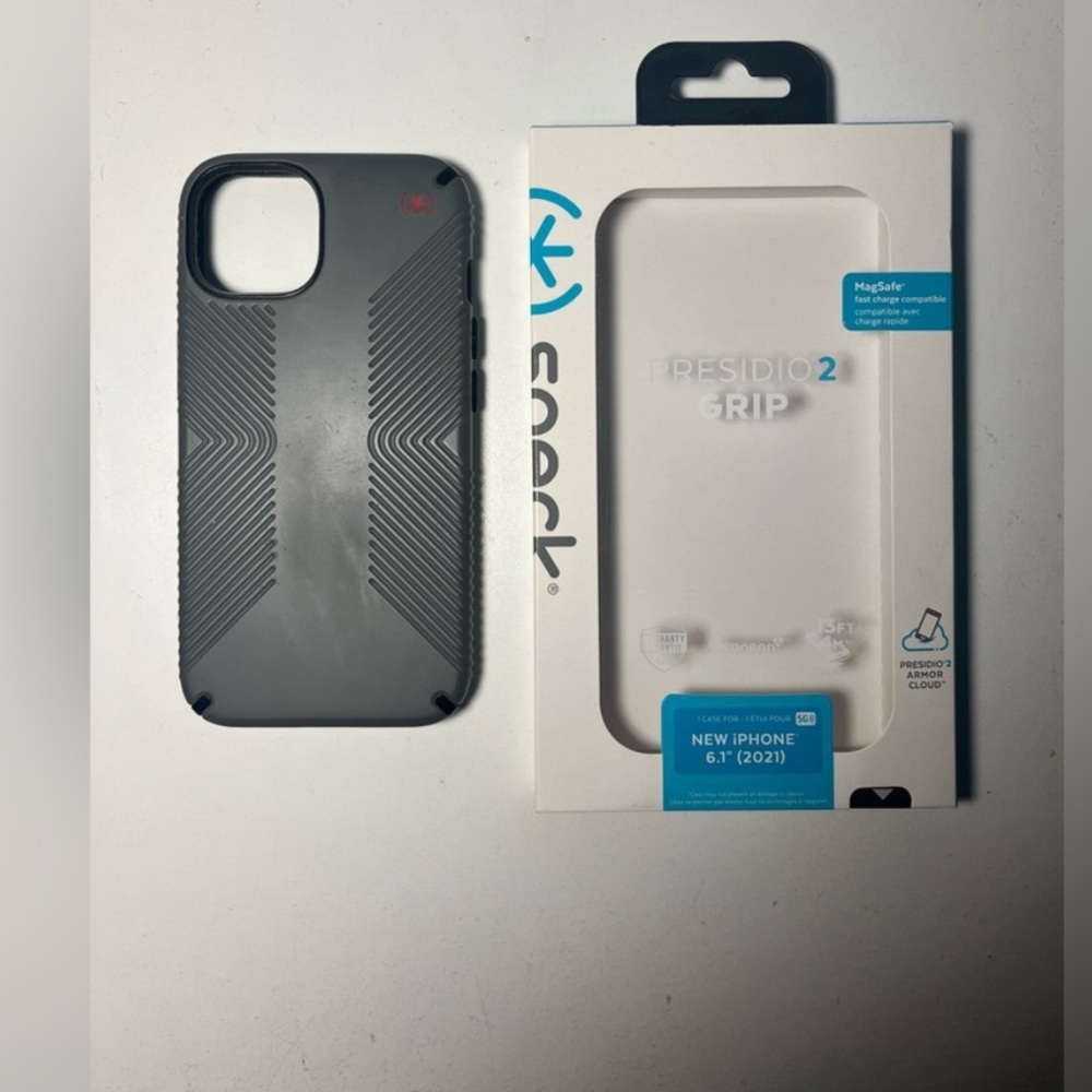 Speck Presidio 2 Grip Apple iPhone 13 Case- Gray